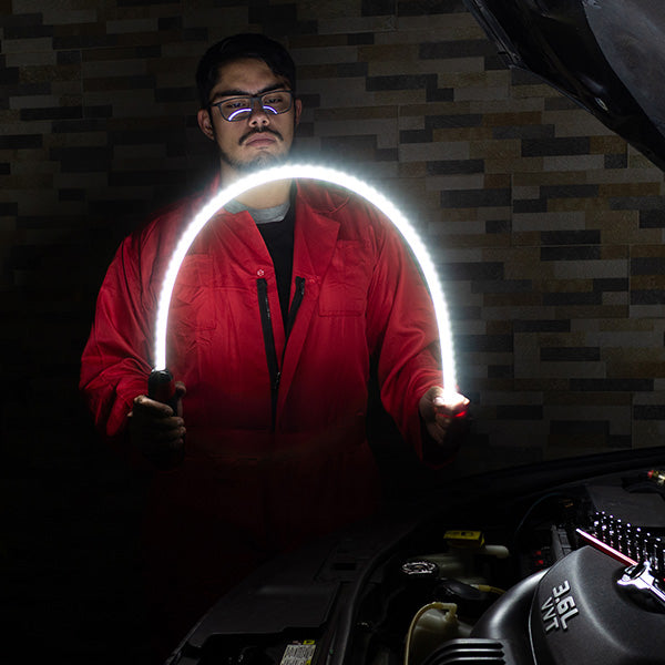 FlexPro flashlight stick being bent.