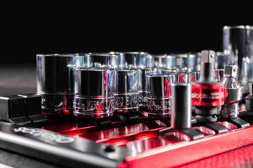 Dual pivot handles get it where you work