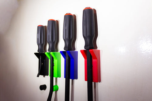 Magnets fail on painted or thin metal